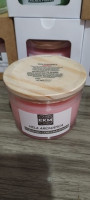 VELA AROM�TICA PREMIUM 110g - MORANGO COM CHAMPANHE - OFICIAL LOJAS EKM e tampa de madeira CLASSIC